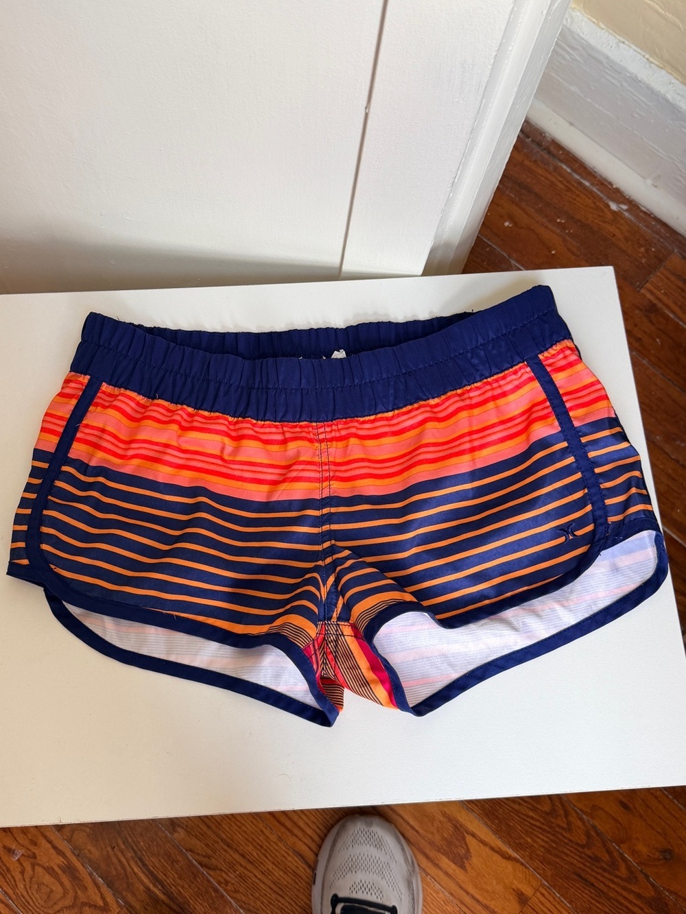 Hurley Women’s Boardshorts Medium Striped Orange Navy Swim Surf Shorts